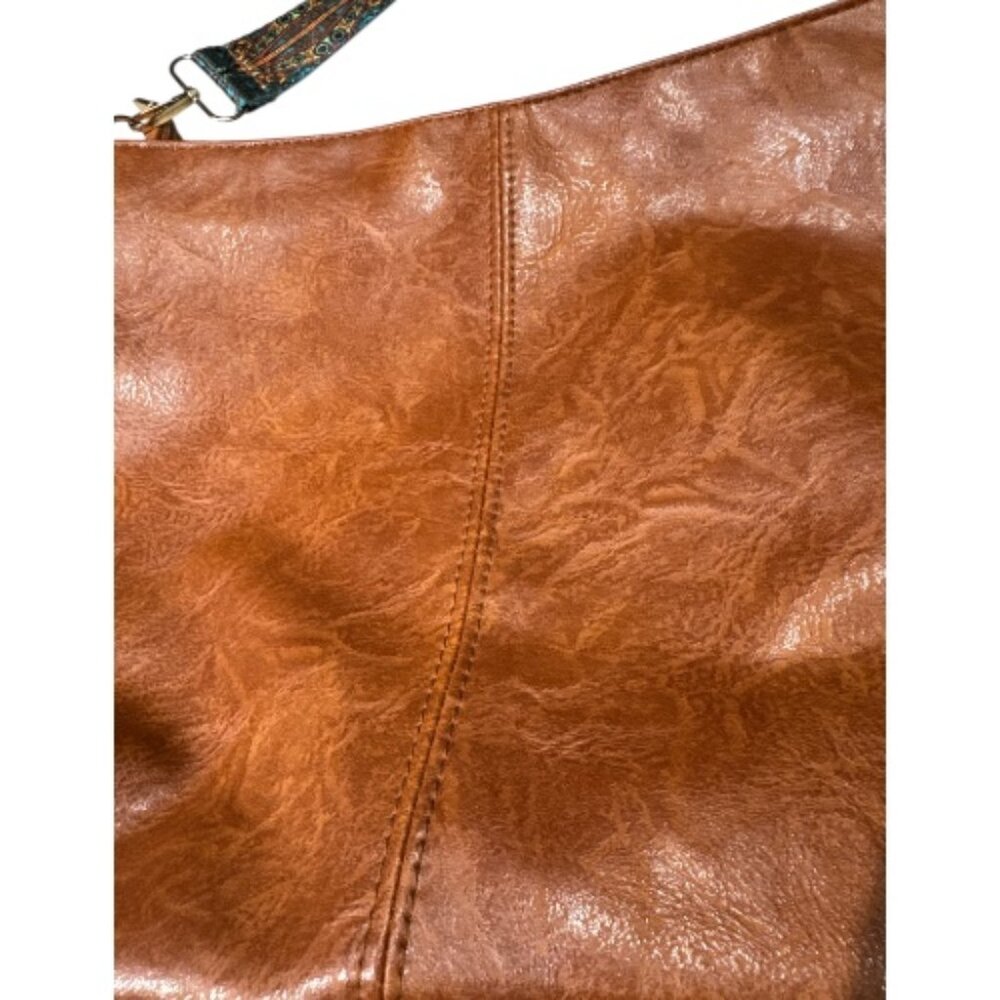 Brown Tote and Wristlet Set with Green Boho Patterned Strap - Picture 5 of 8
